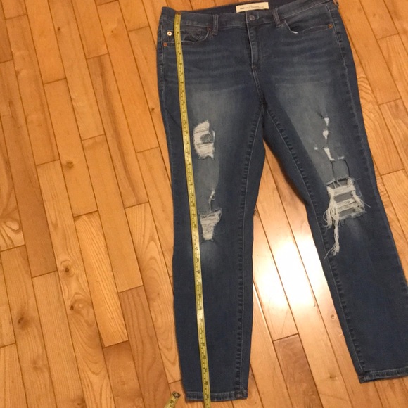 Gap Distressed Skinny Jeans - Picture 4 of 7